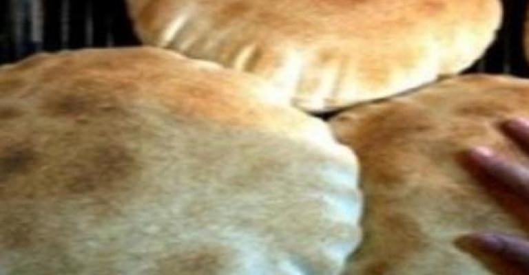 المخابز تستهلك 10 ألاف طن طحين