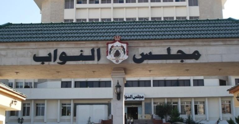 مجلس 17 في مواجهة قرارات ساخنة مجلس 17 في مواجهة قرارات ساخنة