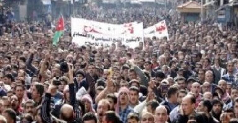 أمن الدولة تعاود استدعاء معتقلي هبّة تشرين