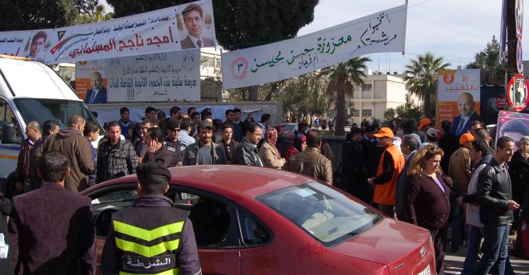 الاثرياء يواصلون احتكار البرلمان في غياب سقف للإنفاق الانتخابي