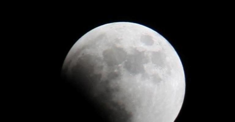 قمر- عدسة حمزة مزرعاوي- فيسبوك 