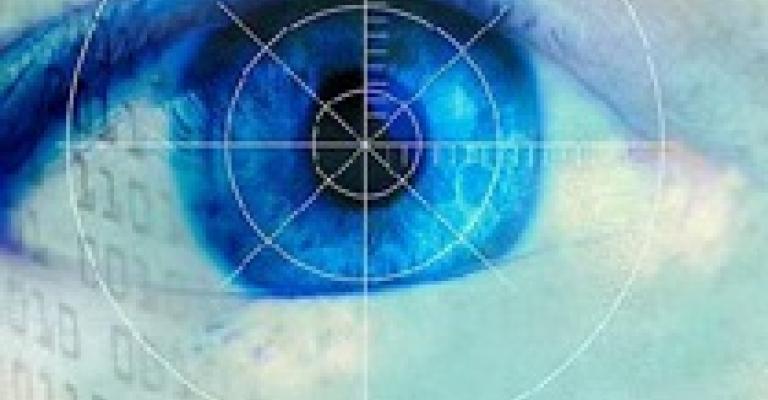 تطبيق بصمة العين على اللاجئين السوريين تطبيق بصمة العين على اللاجئين السوريين