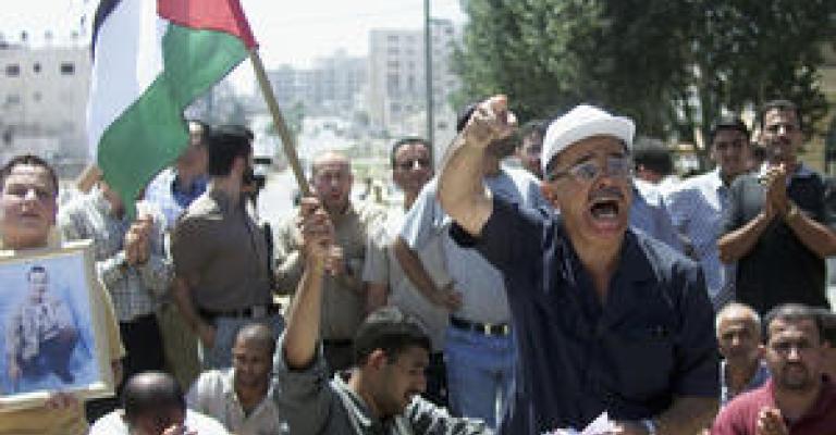 الفلسطينيون يتجهون للوحدة 