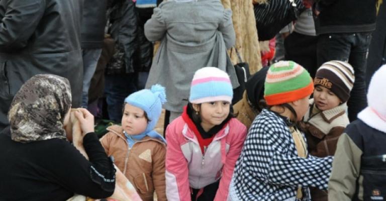 لاجئون سوريون فور وصولهم الحدود الأردنية