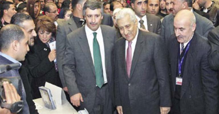 كلنا شركاء يوفر 3800 فرصة عمل كلنا شركاء يوفر 3800 فرصة عمل