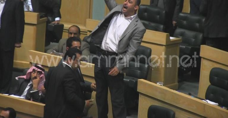 نقل النائب نضال الحياري إلى المشفى بعد ضربه من مرافق نائب