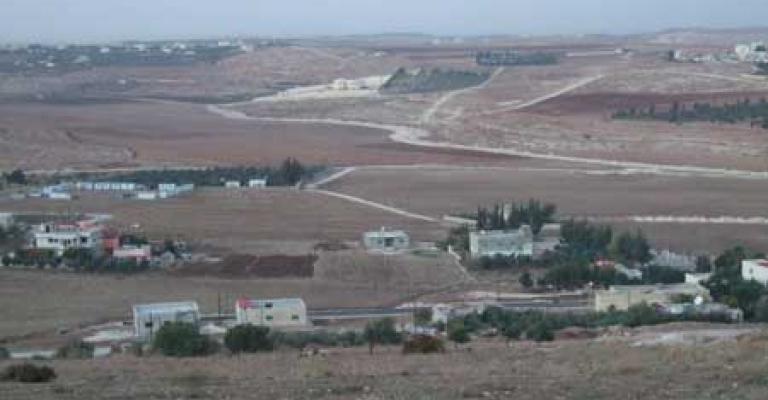 تباين آراء أهالي دير علا في تكليف النسور تباين آراء أهالي دير علا في تكليف النسور