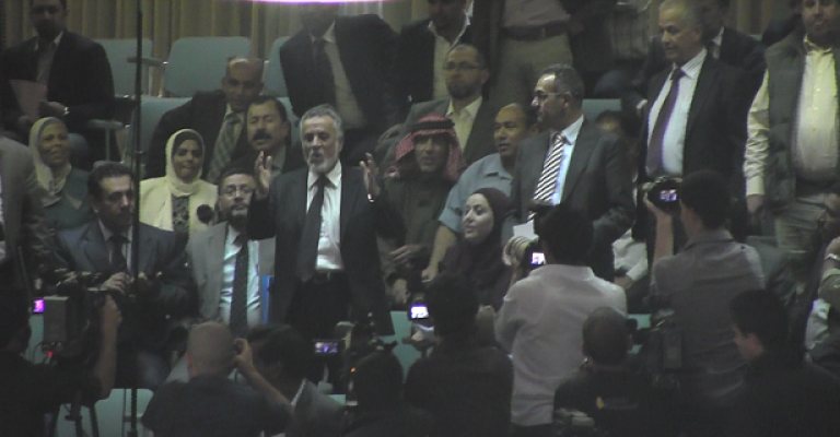 فيديو..فوضى نيابية على خلفية احداث اربد ومطالب باستقالة الحكومة فيديو..فوضى نيابية على خلفية احداث اربد ومطالب باستقالة الحكومة