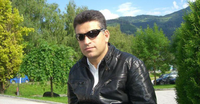 المريخي يرزق بـ "سامر وبيسان"