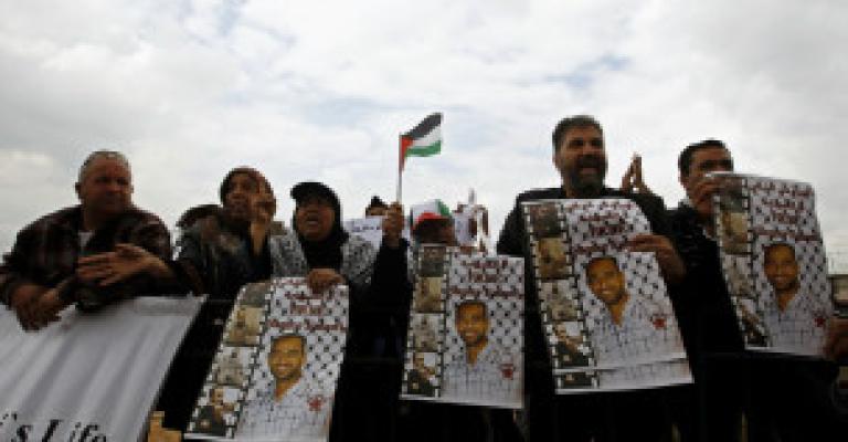 العيساوي ينهي إضرابه عن الطعام العيساوي ينهي إضرابه عن الطعام