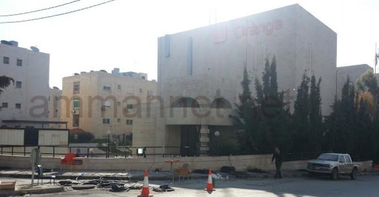خدمة انترنت اورانج تعود و60 كيبلاً مقطوعاً خدمة انترنت اورانج تعود و60 كيبلاً مقطوعاً