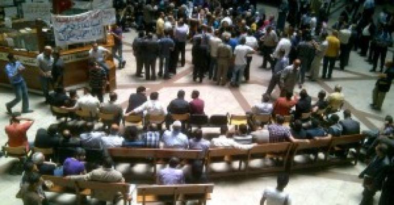 موظفو العدل يرفضون 50 % على حوافزهم