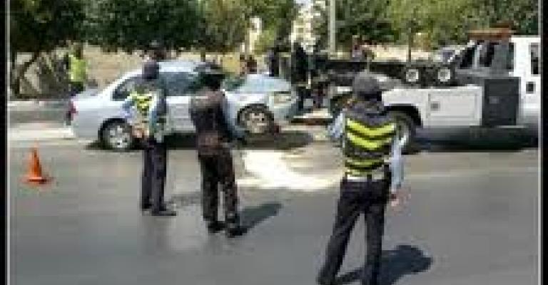 اصابة 11 مواطن في حادث اصابة 11 مواطن في حادث