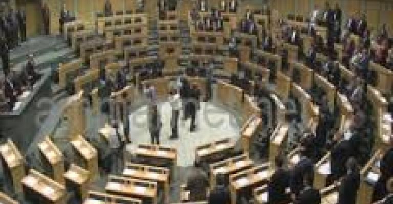 الخلاف الدستوري حول المالكين والمستأجرين ما زال قائم