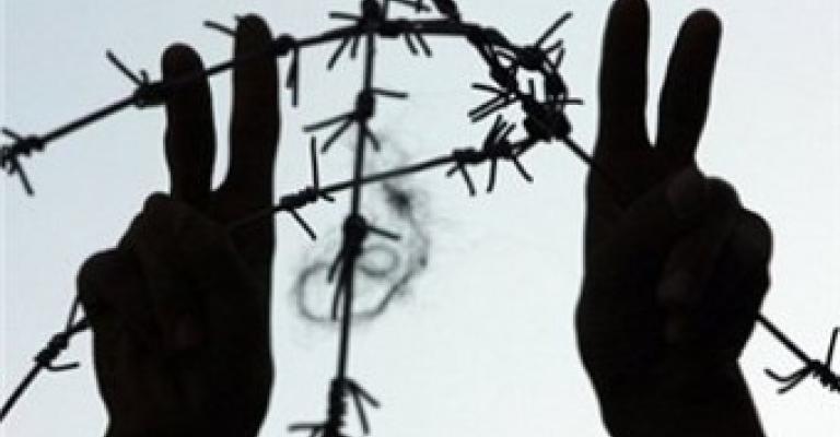 في ذكرى النكسة: اعتصام أمام "عوفر" تضامنا مع الأسرى