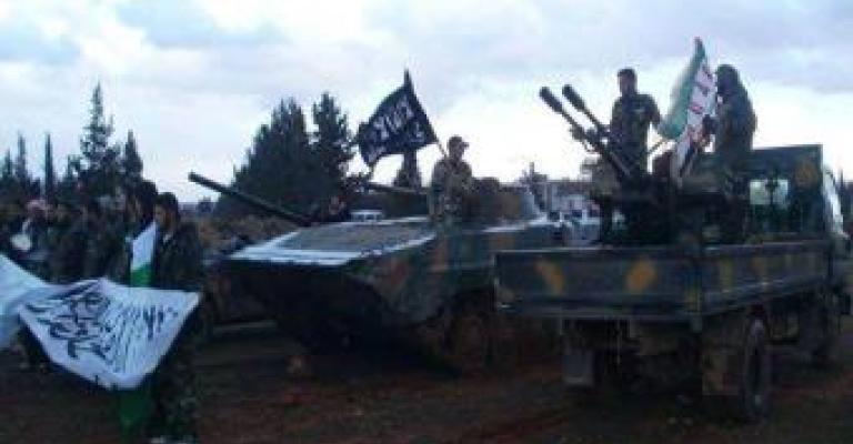 أردنيون يحتفلون بالسيطرة على القصير والتيار السلفي يعتبرها "فتنة" أردنيون يحتفلون بالسيطرة على القصير والتيار السلفي يعتبرها "فتنة"