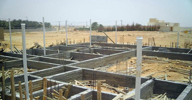 نواب ونشطاء: الحكومة لم تنفذ وعودها بإنشاء مشاريع تنموية بالمحافظات