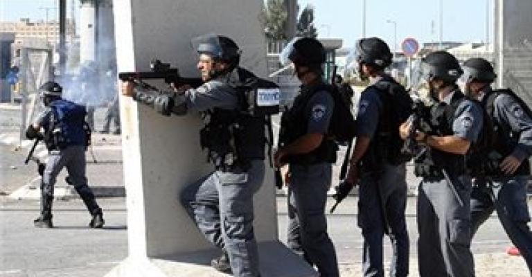 اصابة شاب برصاص الاحتلال على حاجز قلنديا