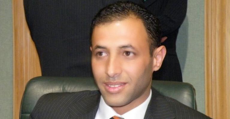 النائب البرايسة يعتذر لوزير التعليم تحت القبة 