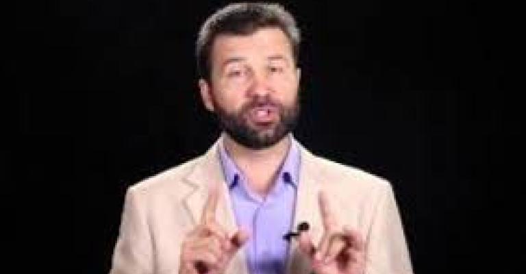 تصاعد خطاب الكراهية..وقورشة يدافع