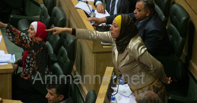 مذكرات نيابية.. حبر على ورق