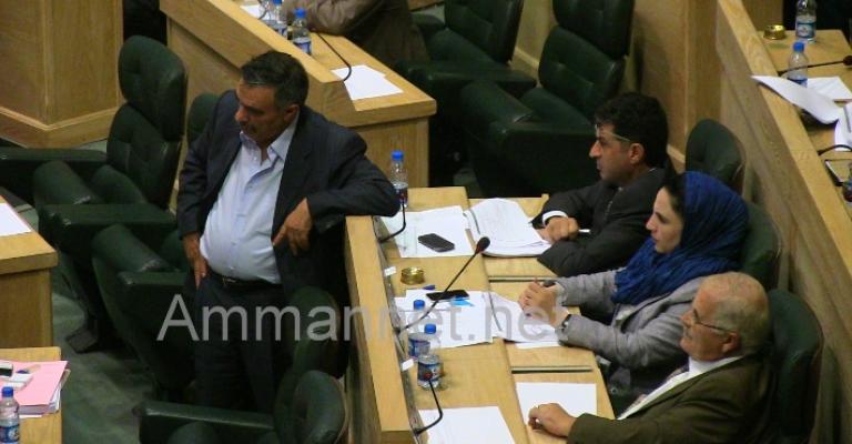 نواب يطالبون بعدم "سلق قانون الضمان" -فيديو