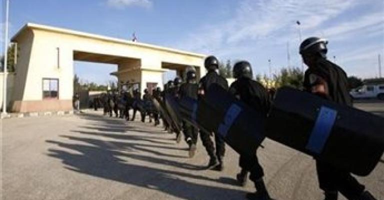 اغلاق معبر رفح لليوم الثالث والجيش المصري يواصل هدم الانفاق