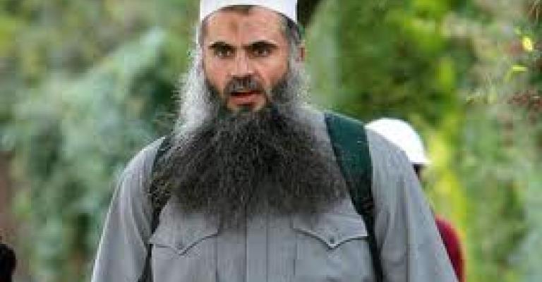 عائلة أبو قتادة تزوره بالسجن عائلة أبو قتادة تزوره بالسجن