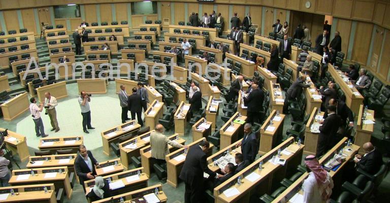 النواب يغردون خارج الضمان الاجتماعي (فيديو)