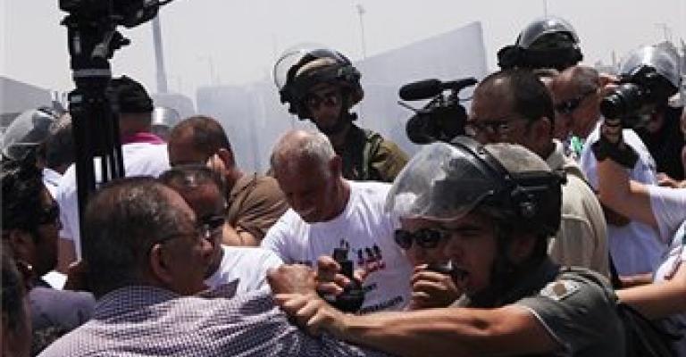 إصابة صحفيين بعد منعهم من دخول القدس