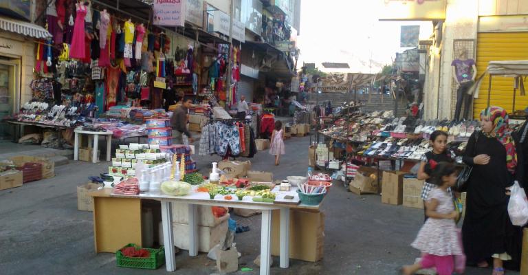 التحرش والمخدرات.. وجه آخر للبسطات في الزرقاء