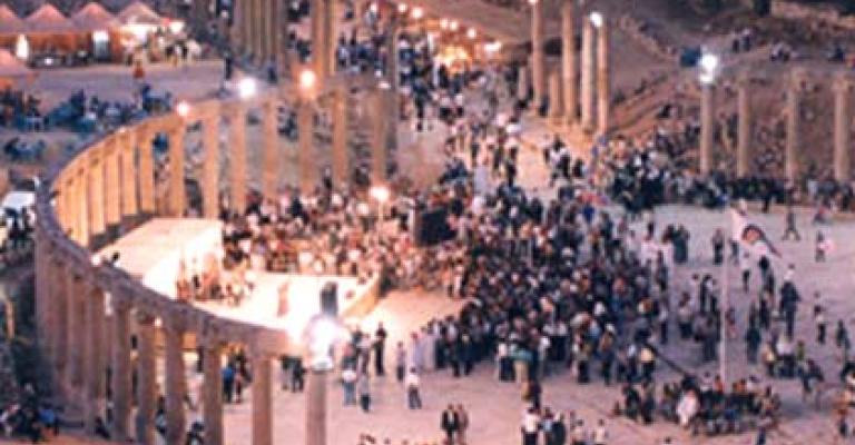 اختتام الأمسيات الرمضانية لمهرجان جرش اختتام الأمسيات الرمضانية لمهرجان جرش