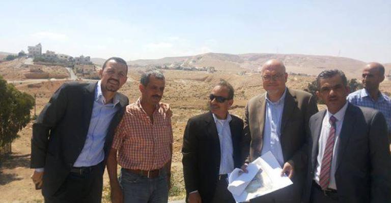 وزير الأشغال يتفقد أوضاع الطرق في الظليل وزير الأشغال يتفقد أوضاع الطرق في الظليل