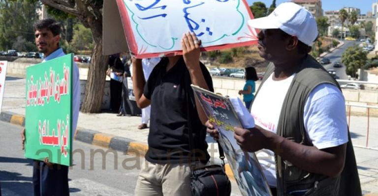 أهالي الأسرى يعتصمون أمام مجلس النواب