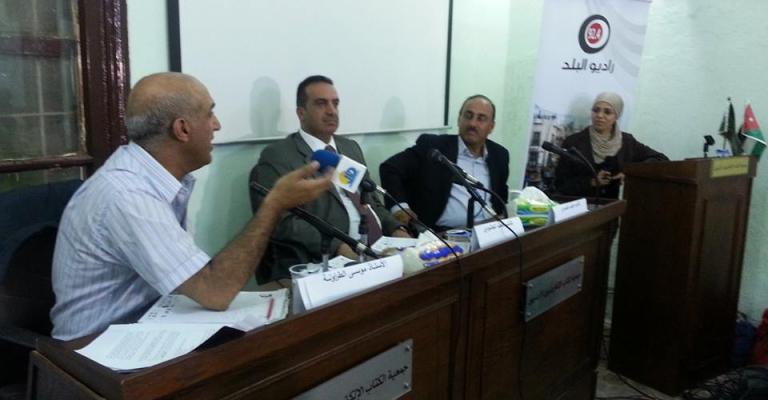 في مناظرة لراديو البلد: مختصون يطالبون بشطب المتآخرات الضريبية البالغة 1.7 مليار