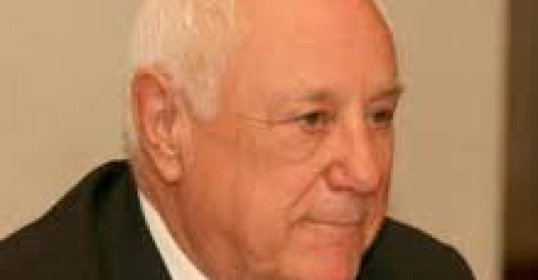 وزير خارجية أسبق: أتمنى عدم حدوث ضربة عسكرية على سوريا وزير خارجية أسبق: أتمنى عدم حدوث ضربة عسكرية على سوريا