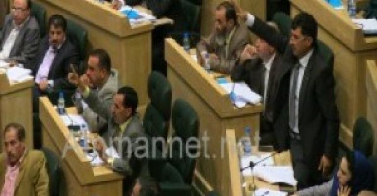 77 نائباً يطالبون بجلسة عاجلة لمناقشة الوضع السوري 77 نائباً يطالبون بجلسة عاجلة لمناقشة الوضع السوري