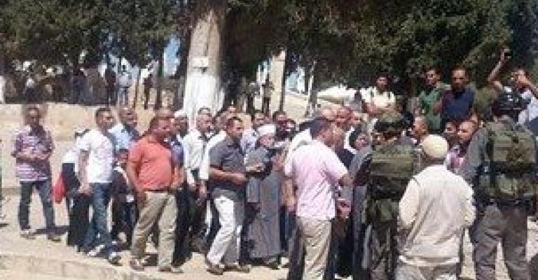 إصابات خلال اقتحام قوات الاحتلال للمسجد الأقصى إصابات خلال اقتحام قوات الاحتلال للمسجد الأقصى