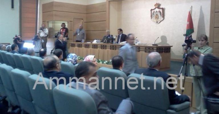 تناغم نيابي حكومي: لا نستطيع منع ضرب سوريا ولن نشارك فيها (صور)