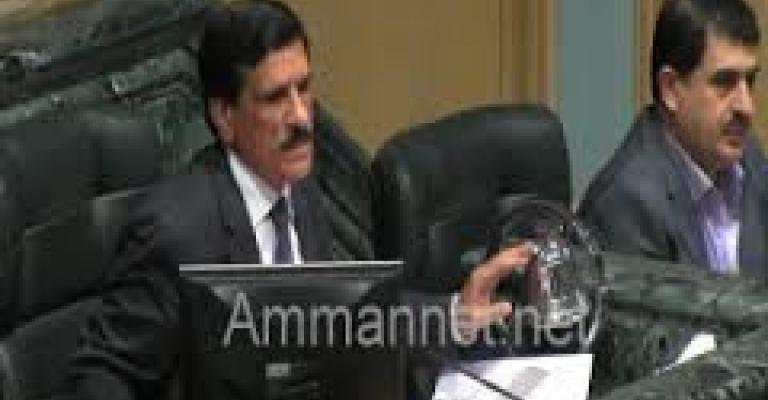 النواب يتراجعون عن تعيين 4 نواب لرئيس المجلس