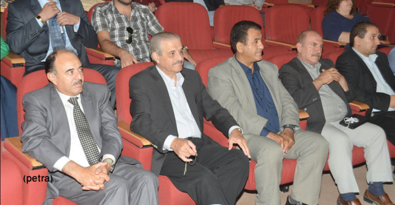 انطلاق فعاليات مهرجان الزرقاء الثقافي الخامس انطلاق فعاليات مهرجان الزرقاء الثقافي الخامس