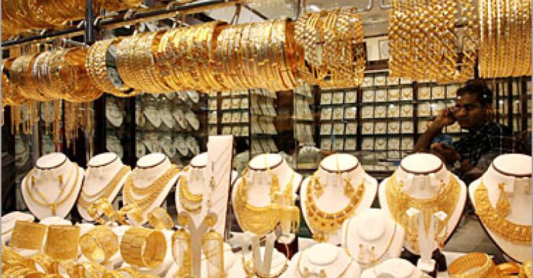  أسعار الذهب ستسجّل ارتفاعا كبيرا نهاية العام