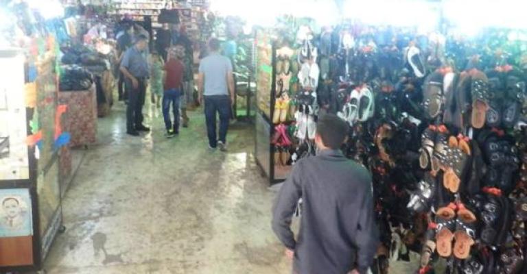 مشغلو اكشاك نفق العودة: الاجور تقصم ظهورنا وقبلناها مكرهين