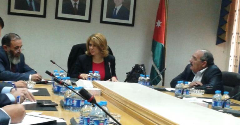 مؤشر الحريات يحدد مصير قرض اوروبي لسد عجز الموازنة مؤشر الحريات يحدد مصير قرض اوروبي لسد عجز الموازنة