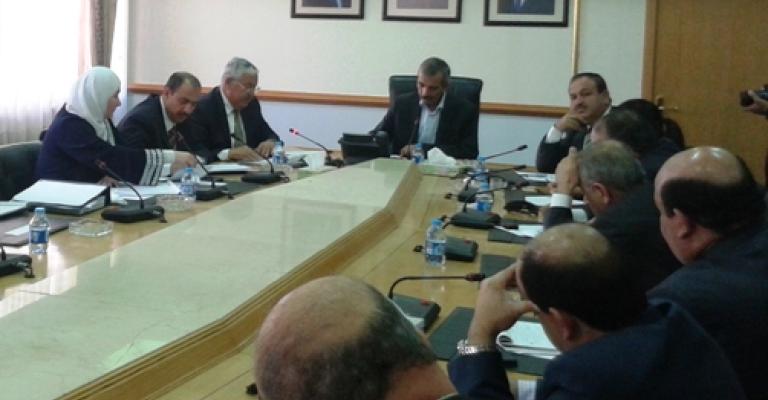 توكيل مكتب محاماة بريطاني بـ2 مليون للطعن في قضية "اسهم الاسكان" توكيل مكتب محاماة بريطاني بـ2 مليون للطعن في قضية "اسهم الاسكان"