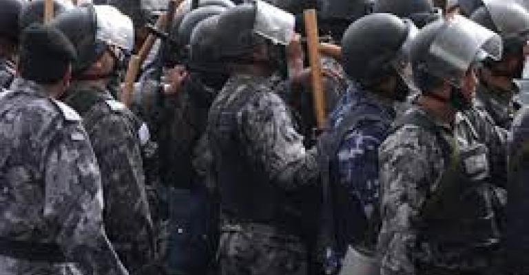 قوات الدرك تعيد فتح طريق يرقا-السلط