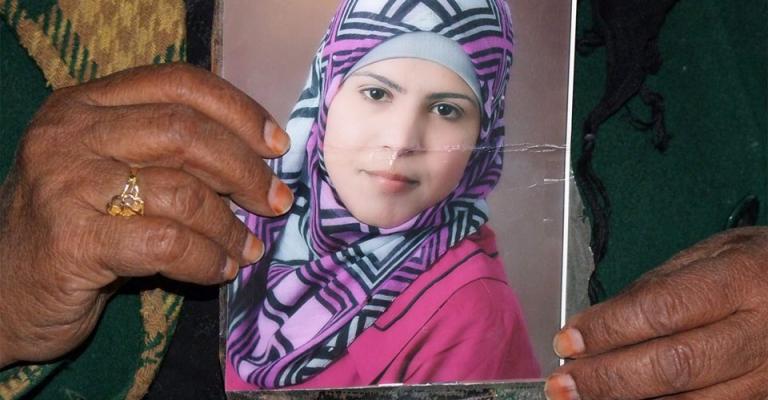 والدة نور العوضات: قلبي يحترق والدة نور العوضات: قلبي يحترق