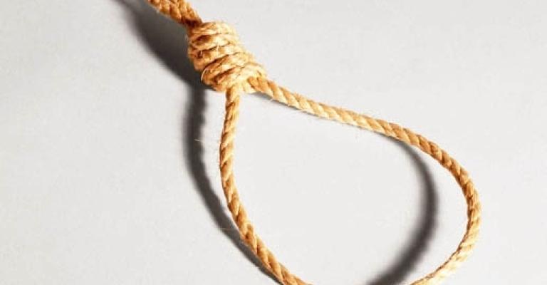 انتحار طفل شنقا بعد سخرية اطفال من يده المقطوعة انتحار طفل شنقا بعد سخرية اطفال من يده المقطوعة