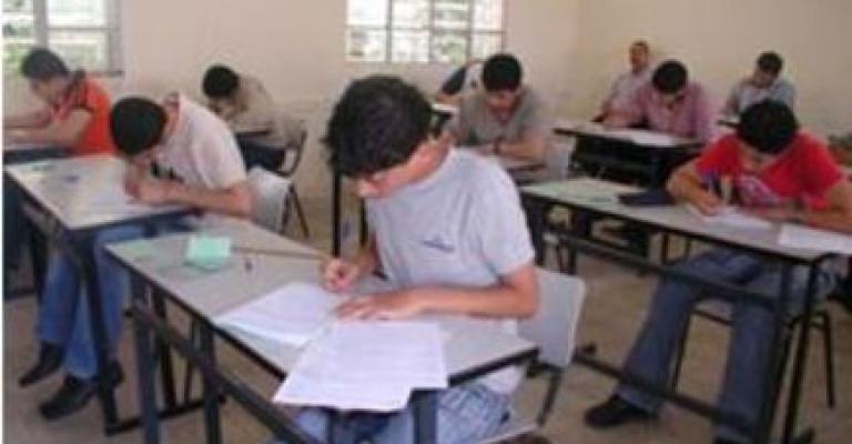 "المعلمين": شكاوى من ضيق وقت امتحان الرياضيات