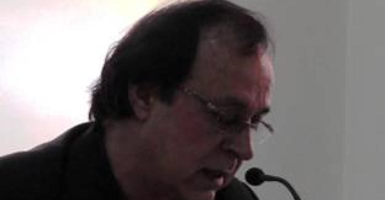 ديوان: لست الذي في المرايا للشاعر الخطيب ديوان: لست الذي في المرايا للشاعر الخطيب